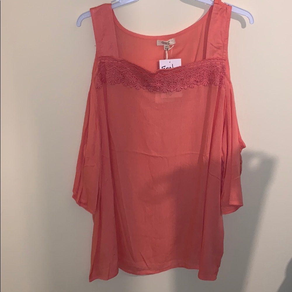 Plus Size Cold Shoulder Top